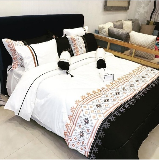 EMBROIDERY COMFORTER KING SIZE 10